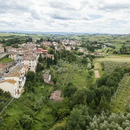 Konukevi Bellavalle Florence Tuscany 5*